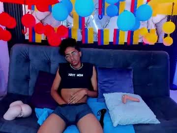 triiangel_latinboy