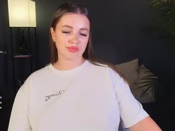 laurita_shy