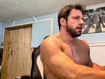 pizza_biceps