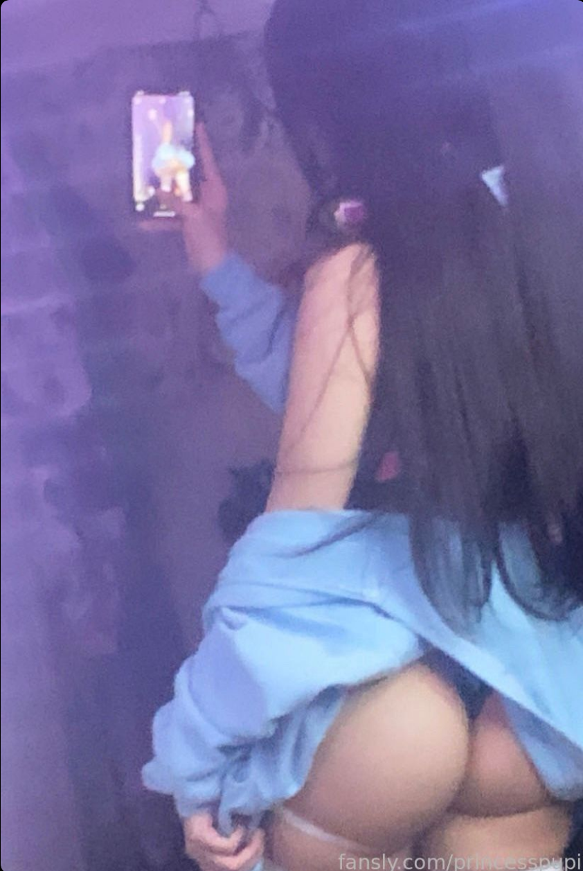 Goth Latina — 19