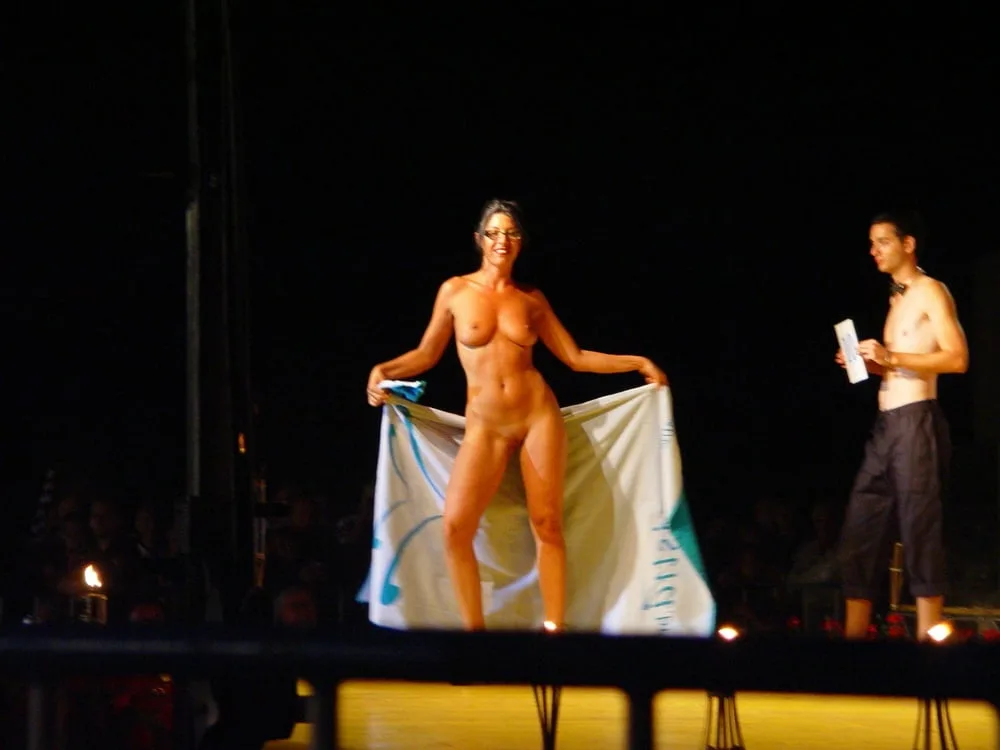 Koversada Nude Dancing in Public | Beauty Contest — 42